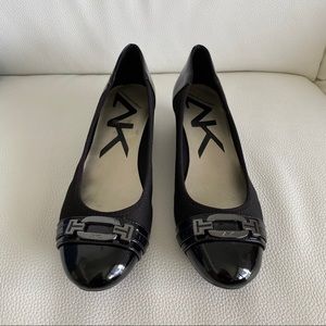 Anne Klein wedged flats